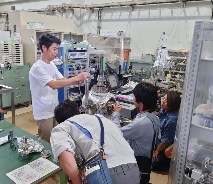 技術職員専門研修「真空技術」を開催しました